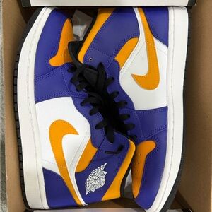 Jordan Air 1 Mid Dark Concord and Taxi